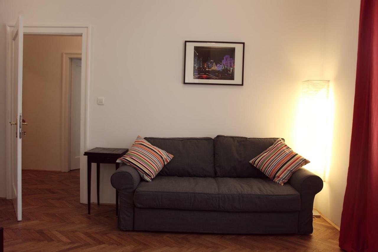 فندق Writer'S Place ليوبليانا المظهر الخارجي الصورة